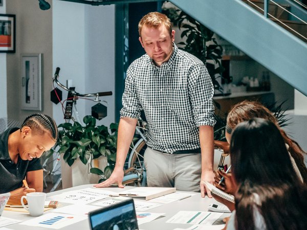 Pourquoi externaliser votre marketing digital et comment choisir le bon prestataire