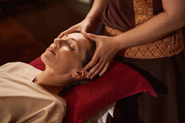 Comment les services de design d'intérieur peuvent stimuler la créativité en entreprise